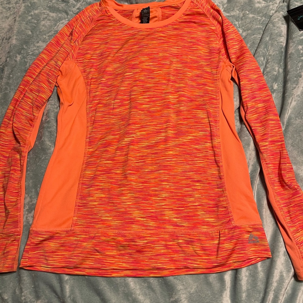 Long sleeve RBX athletic wear